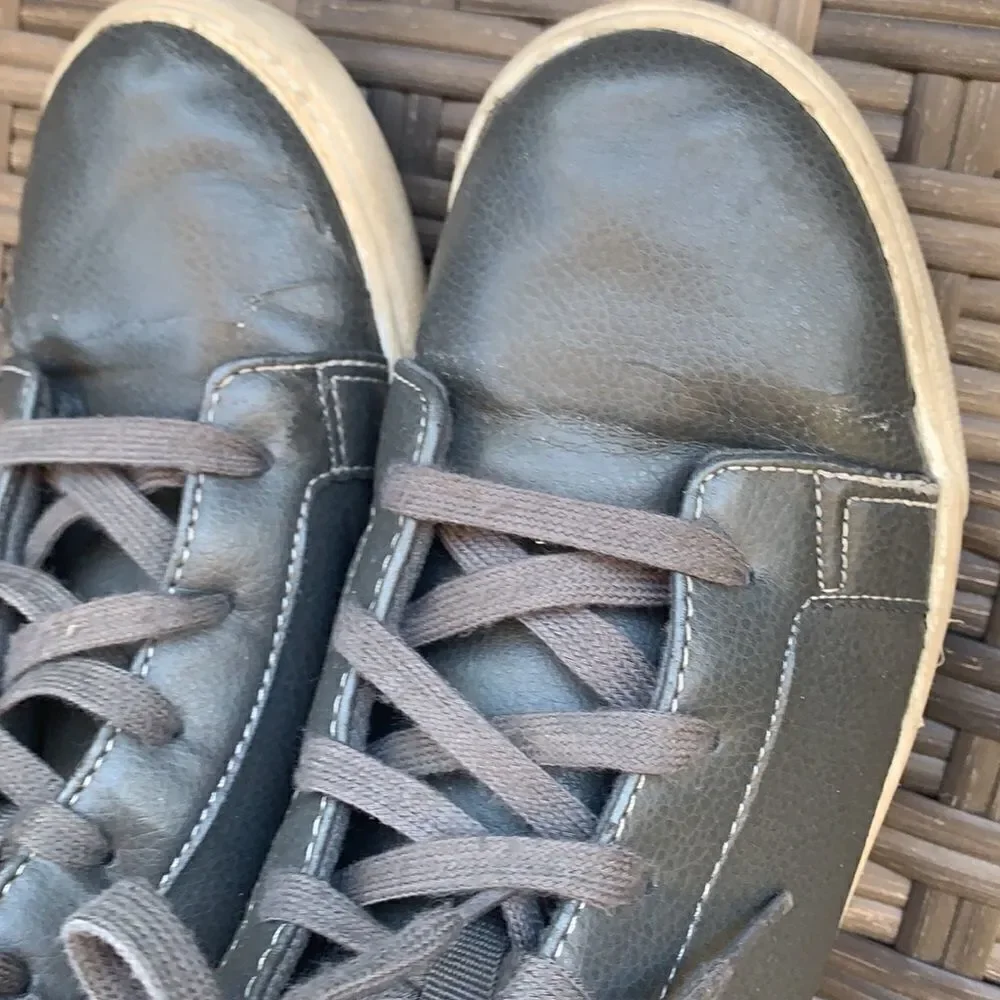 Boy sneakers